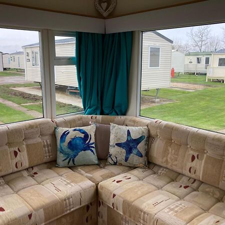 Pet Friendly Holiday Home On Golden Palm Skegness Exterior foto